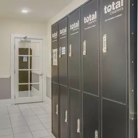 Valet dry cleaning lockers 1