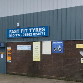 Bild von Fast Fit Tyres and Exhausts