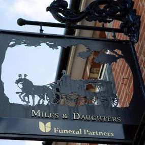 Miles & Daughters Funeral Directors Twyford