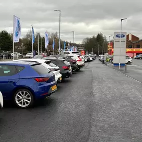 Ford Motherwell Exterior Forecourt