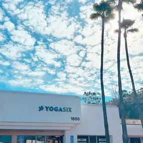 Bild von YogaSix North Carlsbad