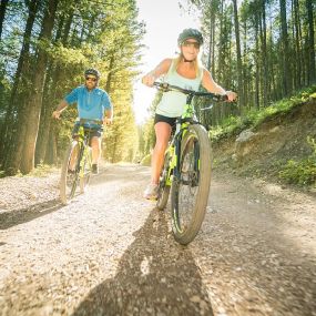 Visit Snow King Mountain Sports to rent Standard Mountain Bikes and E-Bikes.