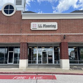 LL Flooring #1424 Solon | 6025 Kruse Drive | Storefront