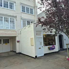 Bild von Henry Ison & Sons Funeral Directors