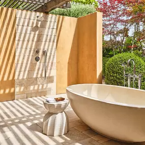 Outdoor Bath