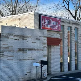 We're the top local bail bonds service in the Lawrenceville area, because we know that mistakes happen at all hours and we're here to provide A 2nd Chance with 24 hour bail bond service and expedited bond delivery throughout Atlanta, Marietta, Roswell, Decatur, Lawrenceville, Winder & surrounding areas!  Contact us now!