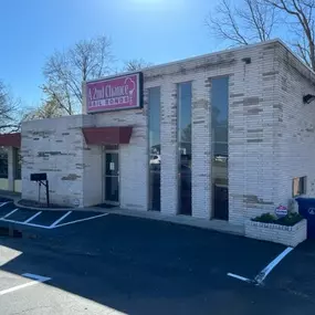 We're the top local bail bonds service in the Lawrenceville area, because we know that mistakes happen at all hours and we're here to provide A 2nd Chance with 24 hour bail bond service and expedited bond delivery throughout Atlanta, Marietta, Roswell, Decatur, Lawrenceville, Winder & surrounding areas!  Contact us now!