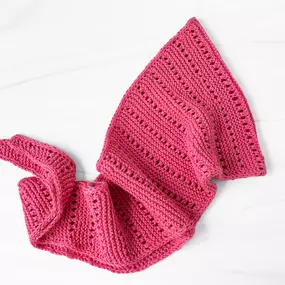 Long weekend on deck! Do you have your knitting ready?
The Italian Summer Scarf is adorable and fun to knit! It uses 2 skeins of Sandnes Garn Line - a linen cotton summer favorite! 
It's the perfect portable size to stash in your purse, and the pattern is easy to memorize and FREE on Ravelry.