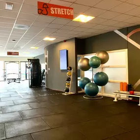 Basic-Fit Meppel Industrieweg 24/7 - stretch zone