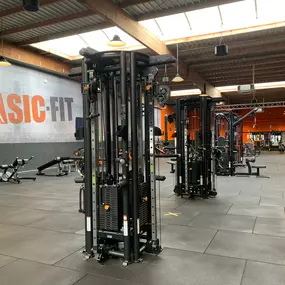 Basic-Fit Meppel Industrieweg 24/7 - free weight zone