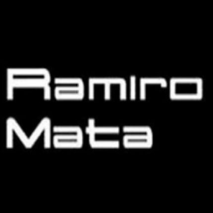 Logótipo de Ramiro Mata