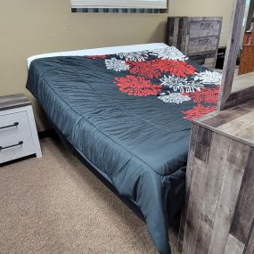 King Adjustable Bed with memory foam mattress.