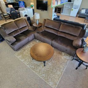 Check out this cozy/comfortable reclining sofa and loveseat set. this set is so plush aaahhh