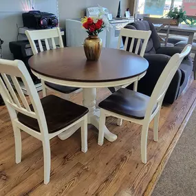 5 Piece Ashley dining set