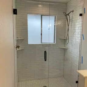 Shower glass installation