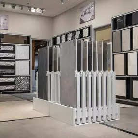 Visit our Arizona Tile Portland location. You’ll find a variety of tile and stone, including quartz, granite, porcelain, quartzite, glass, decos and much more.