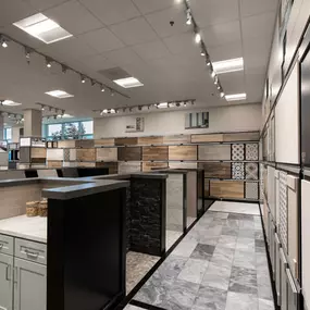 Visit our Arizona Tile Portland location. You’ll find a variety of tile and stone, including quartz, granite, porcelain, quartzite, glass, decos and much more.