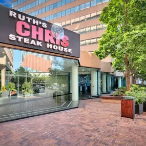 Ruth's Chris Steak House Near Camden Potomac Yard