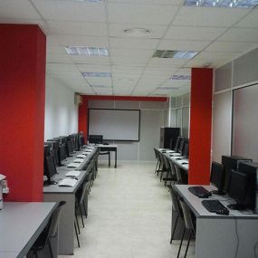 bits-centre-de-formacio-interior-aula-03.jpg