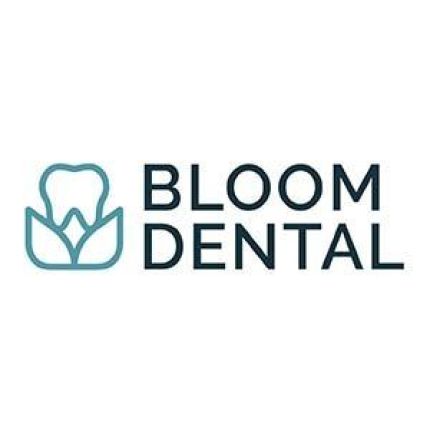 Logo de Bloom Dental: Dr. Brandt Finney - Bloomington, IN