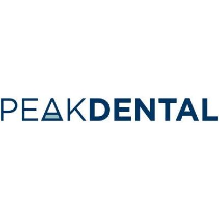 Logo da Peak Dental