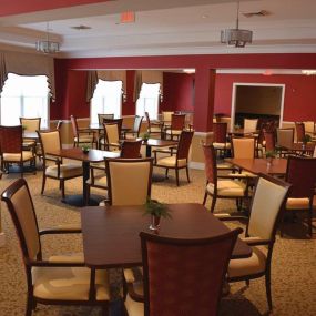 Traditional Dining Room with Restaurant-Style Dining