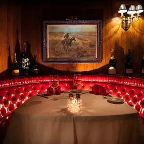 Cozy Up in Style! Enjoy an intimate dining experience in our classic corner booth at Golden Steer Steakhouse.