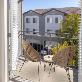 camden vineyards apartments murrieta ca townhome balcony