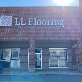 LL Flooring #1020 Lynchburg | 3700 Candlers Mountain Rd | Storefront