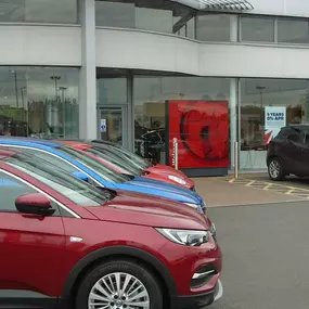 Cars outside the Vauxhall Kilmarnock dealership