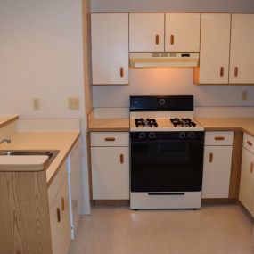 Glenn Valley Apartments Kitchen