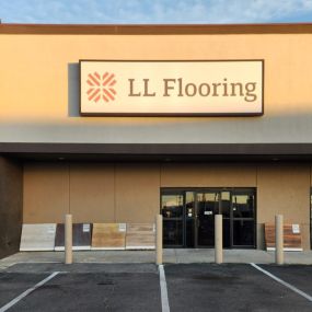 LL Flooring #1066 Oklahoma City | 5835 West Reno Avenue | Storefront