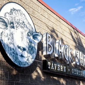 Blacks sheep tavern nearby