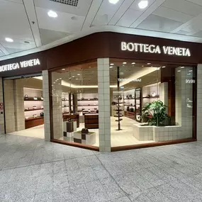 Bild von Bottega Veneta Milan Malpensa MXP T1