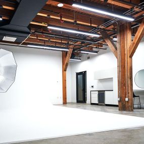 Undefeated Creative NY Studio 01 Cyclorama