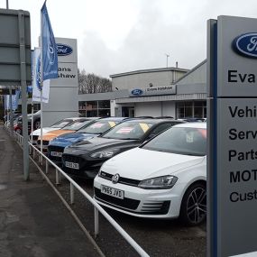 Ford Kirkintilloch dealership entrance sign