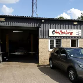 Bild von Shaftesbury Tyres And Batteries