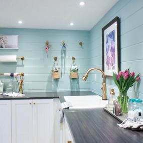 A beautiful space to create beautiful things, like this Hobby Room. Our solutions include everything you need to spend hours doing what you love, including a kitchen sink, if needed.