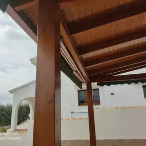 PERGOLA-MADERA-CUBELLAS.jpeg