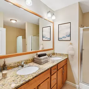 Bild von City Walk at Woodbury Apartments