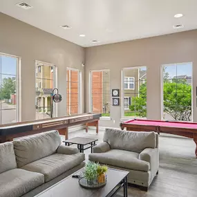 Bild von City Walk at Woodbury Apartments