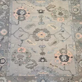 Bild von Azra Oriental Rugs