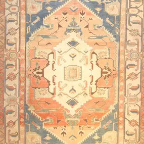 Bild von Azra Oriental Rugs