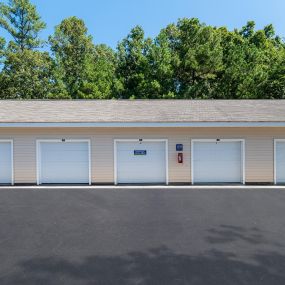 Detached garages available for rent at Camden Reunion Park