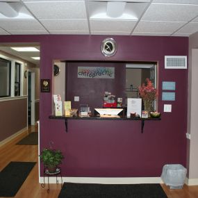 Optimal Family Chiropractic and Weight Loss Front Desk