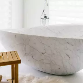 Let DreamMaker create a space to unwind in your bathroom.