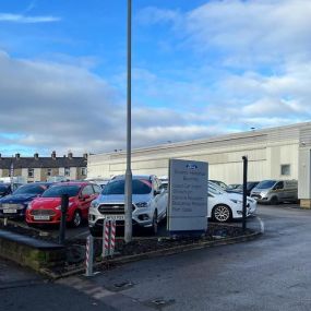 Evans Halshaw Ford Burnley Used car and Service Centre Showroom Exterior