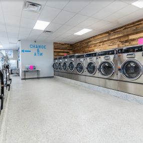 Bild von So Fresh N So Clean Laundromat