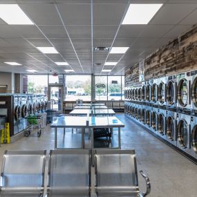 Bild von So Fresh N So Clean Laundromat