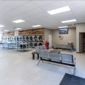 Bild von So Fresh N So Clean Laundromat